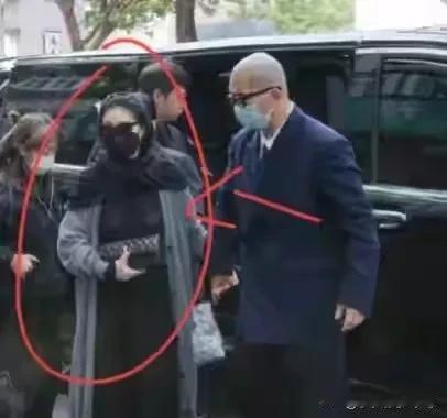 大S是没钱买衣服了吗？今天她参加小S公公的葬礼，穿的那件黑纱衣服，原来是之前刷汪