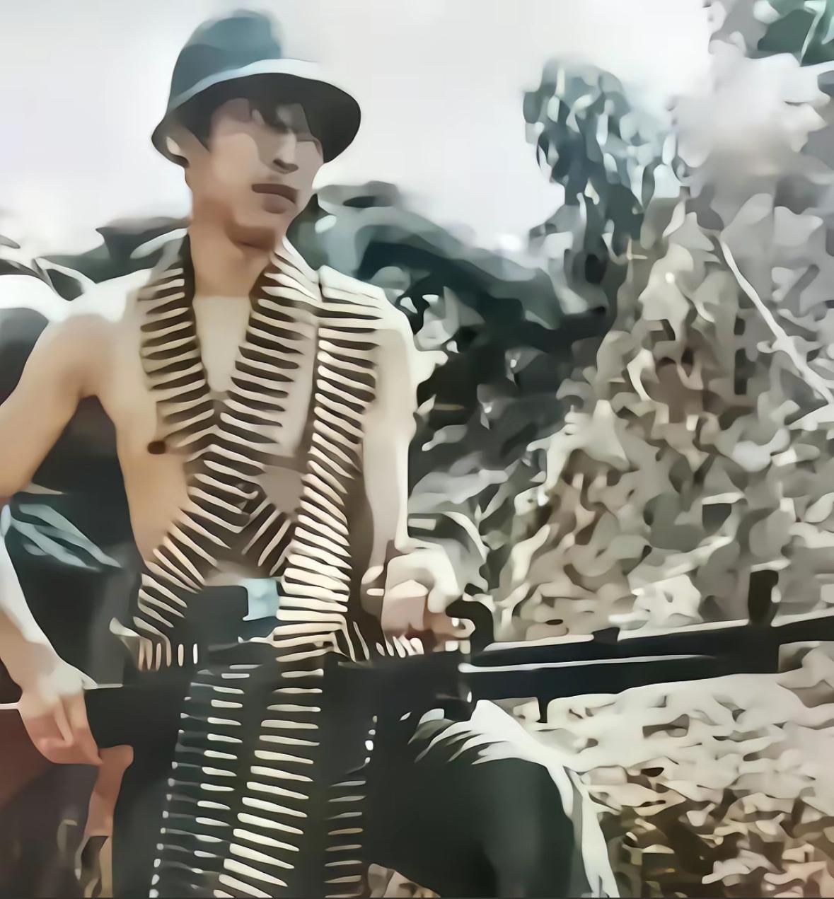 最美军人！为救战友身中158块弹片含笑赴死，壮哉！何喜军，1965年生于陕西省榆