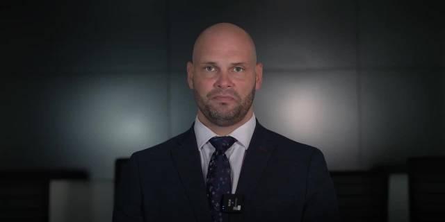 【中国籍男子英国迷奸6女判囚终身 　警指或有数百人受害】
被形容为“历来最猖獗性