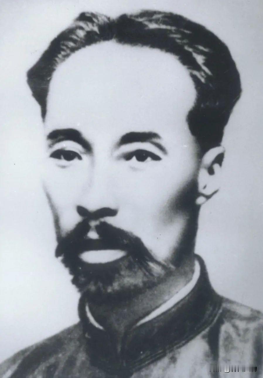 中国工人运动先驱、中央监察委员会首任主席王荷波，原名王灼华，福建福州人，是中共早