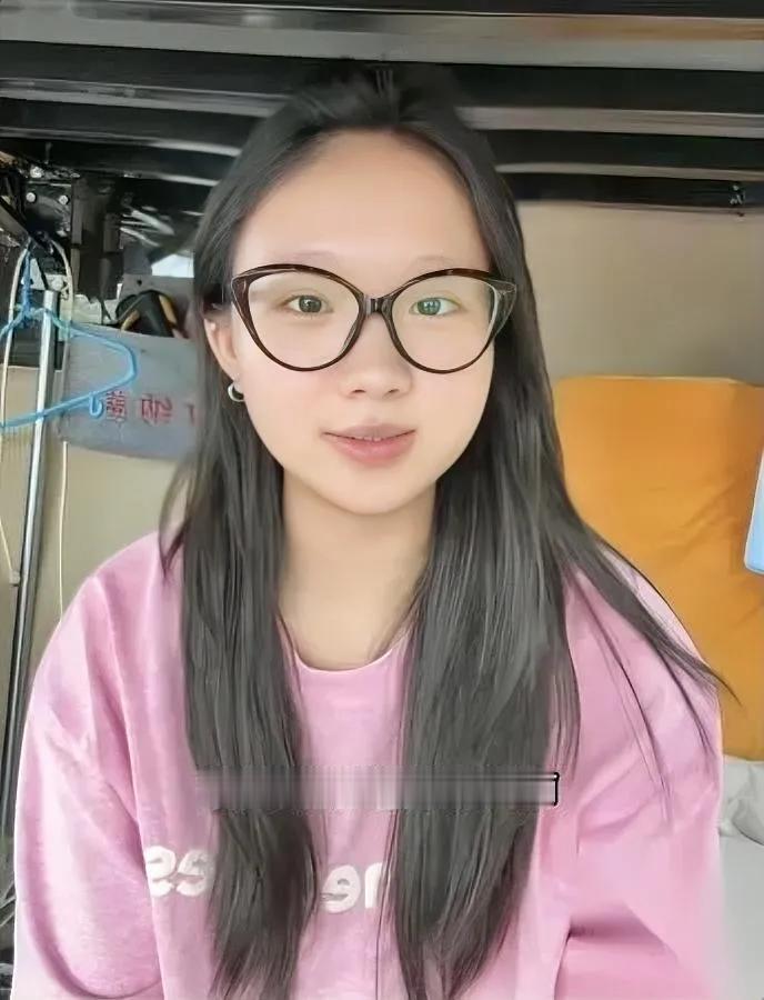 割四赔五这事

我越想越暖

这对小夫妻家底居然不差？

他们爸妈开了二十多年收