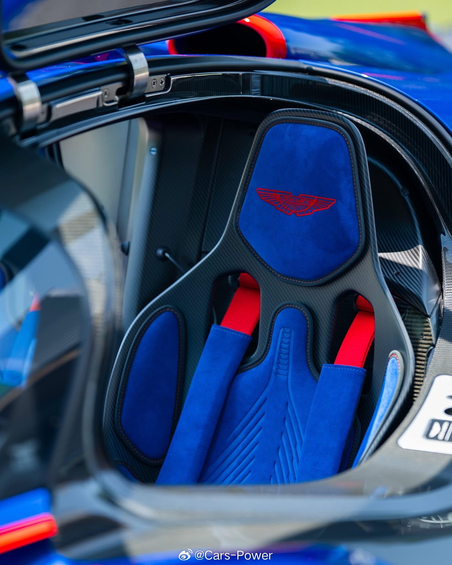 这也太好看了吧💙💙💙蓝色公路F1赛车💙❤️💙Aston Martin 