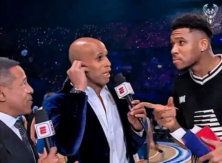 字母哥真是一点不给Shams面子啊！今日字母哥接受媒体采访，在评价自己队员的球技