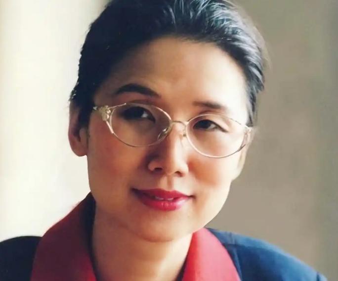 中科院教授杨佳：29岁双目突然失明，遭失明被丈夫和孩子无情抛弃，丈夫携女儿人间蒸
