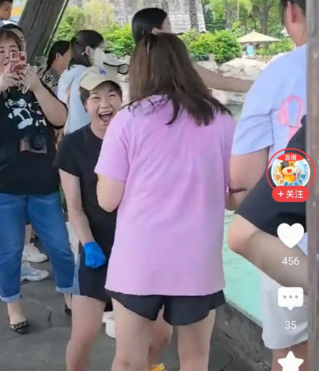 国民妹妹全红婵真的太开心了。
最近这几天国民妹妹全红婵到广东珠海游玩。全程释放少