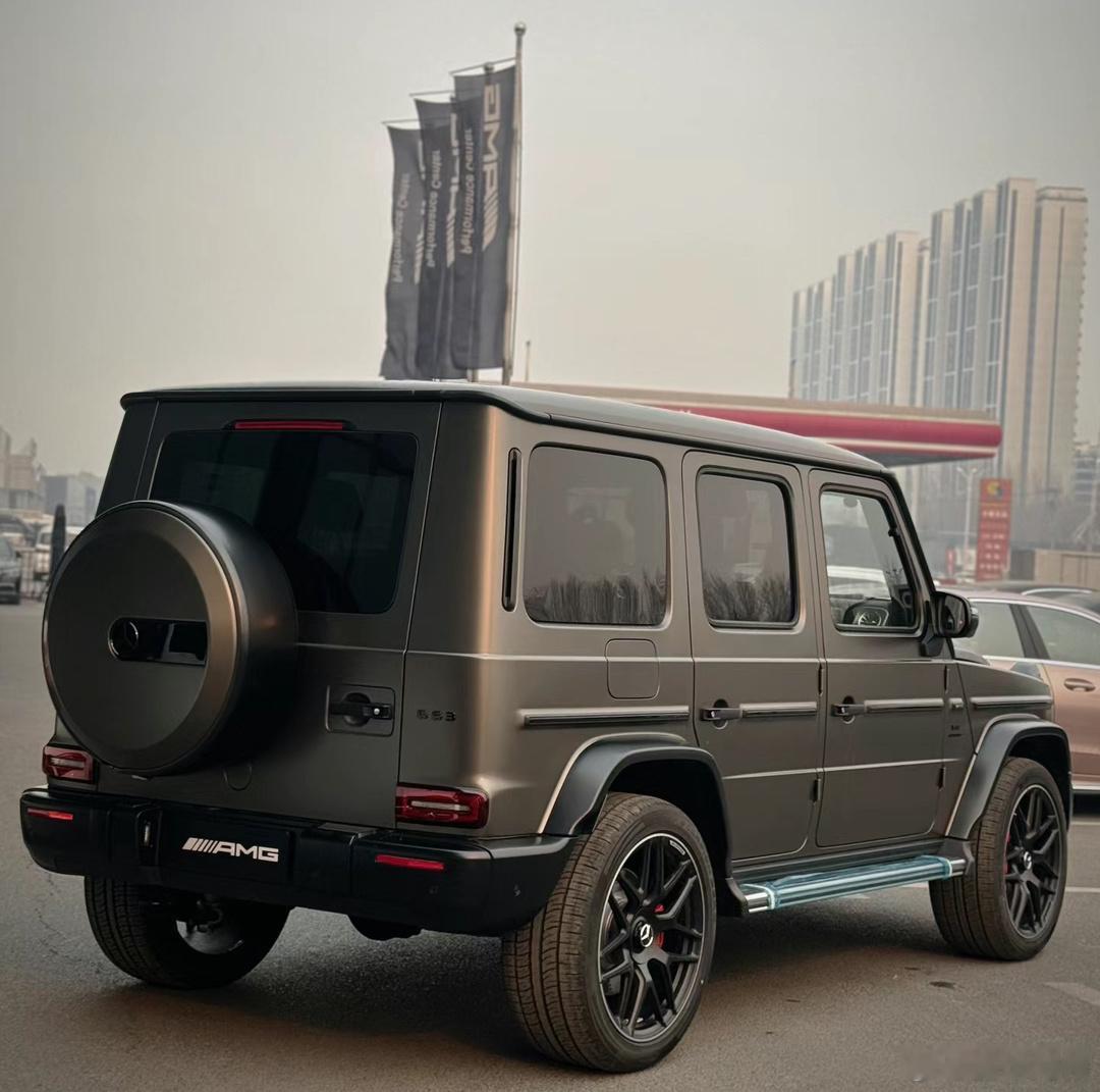 哑光蒙扎灰G63加28个W ​​​