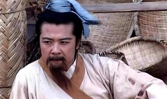 刘备的阵容这么强大，为何没有统一三国？毛主席说的太对了
 
麻烦看官老爷们右上角