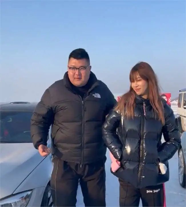 猴哥说车妻子已见律师 近日，知名网红“猴哥说车”的婚姻问题成为网络热议焦点。据悉