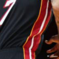 NBA  6月23日，密尔沃基雄鹿队将扬尼斯·阿德托昆博与鲍比·波蒂斯送至迈阿密