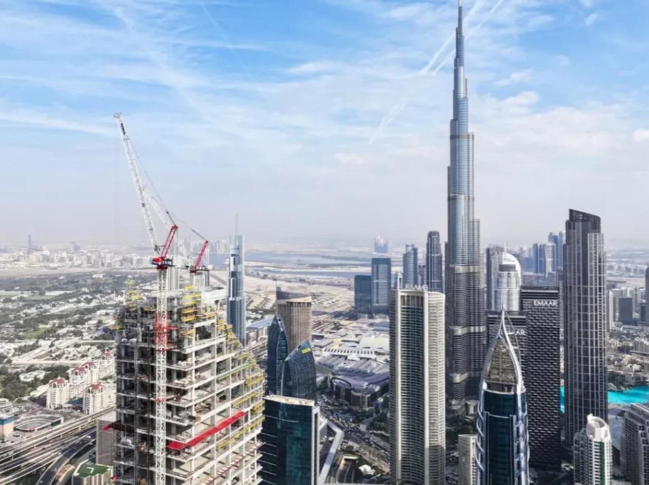 一帮逊尼派海湾国家，是不愿意看到什叶派的伊朗在这场中东冲突中慢慢做大的。

根据