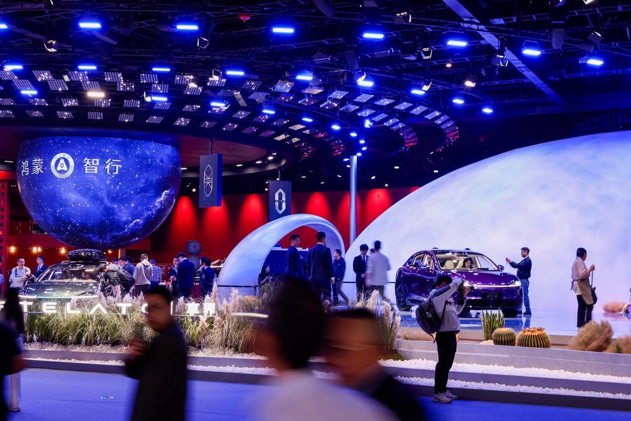 鸿蒙智行锚定规模化赛道，五界矩阵重构出行市场新格局
聚焦2026北京国际车展行业