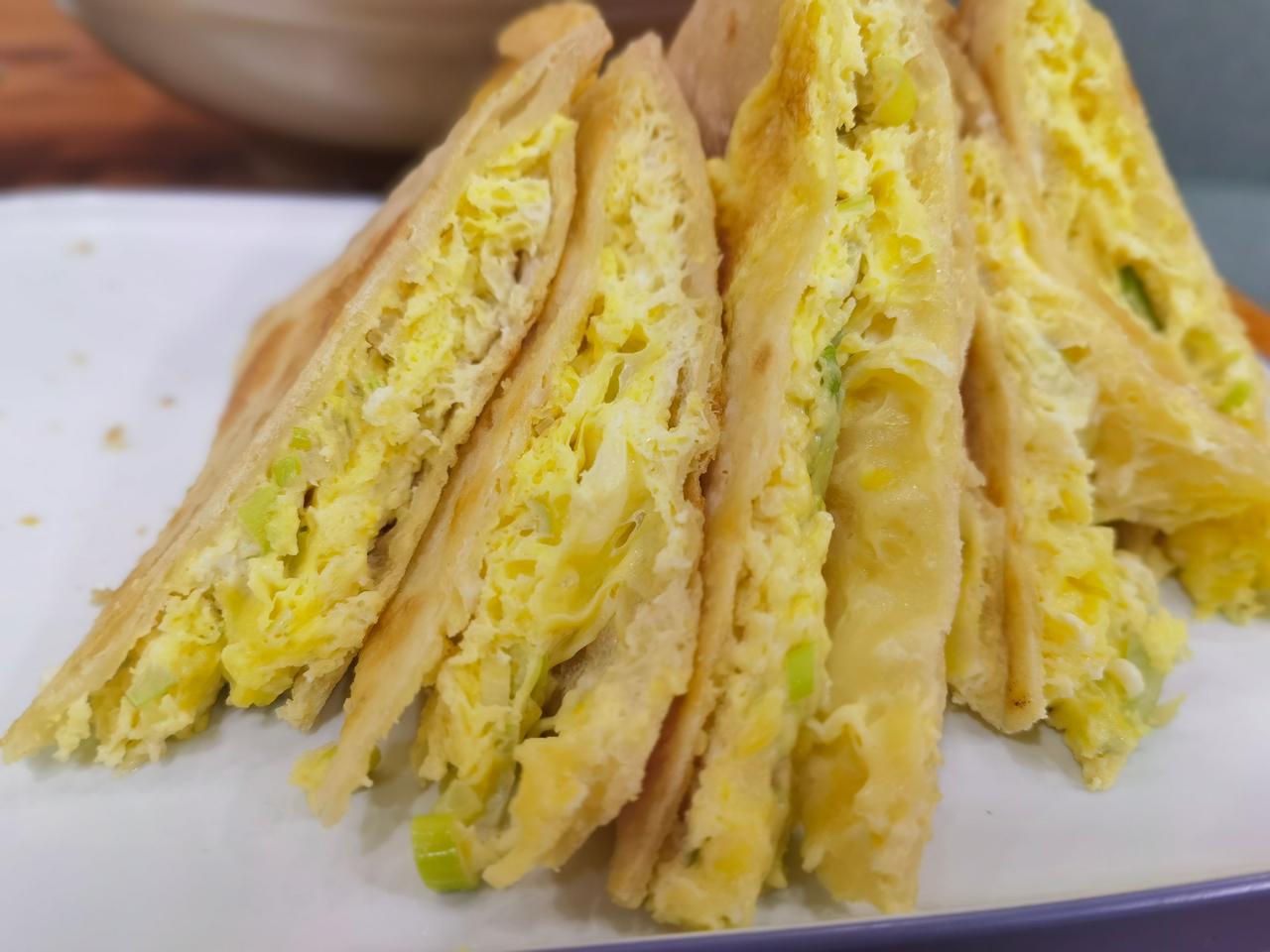 外脆里软的鸡蛋饼