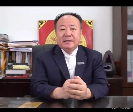 台湾风水大师谢沅瑾说：
人生无非妻财子禄寿
其中妻和禄，是定数，难以改变
而财、