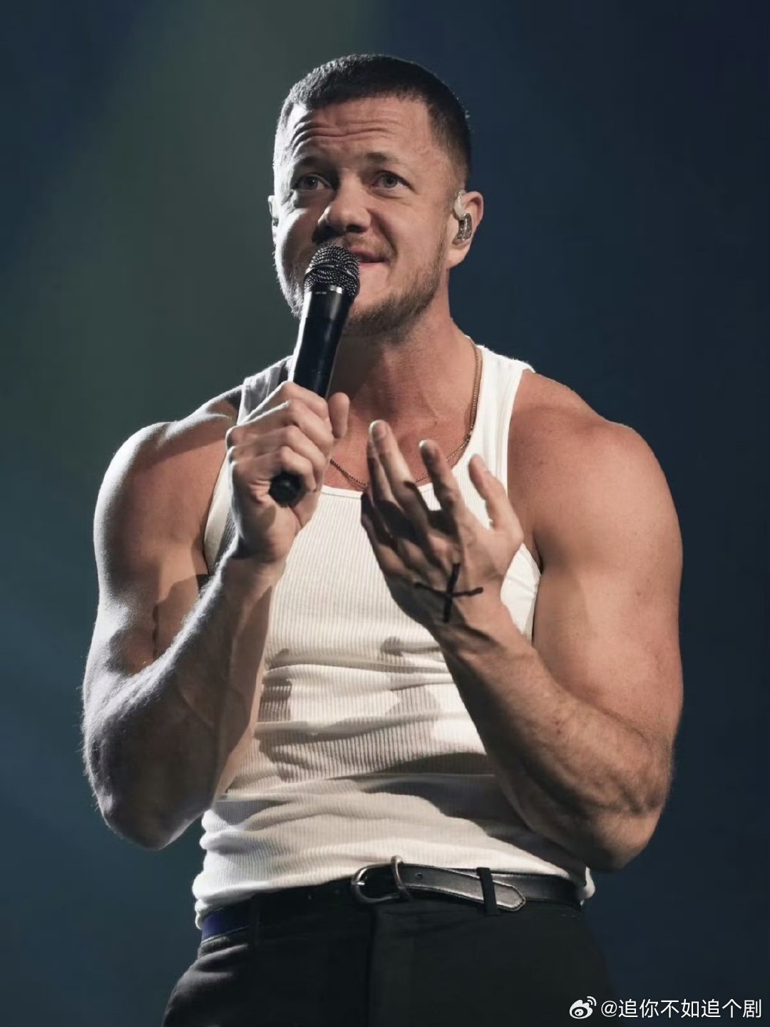 李佳琦你是真跟我们玩真的！梦龙门票安排上，狠狠期待住了！团队回应李佳琦直播间上架