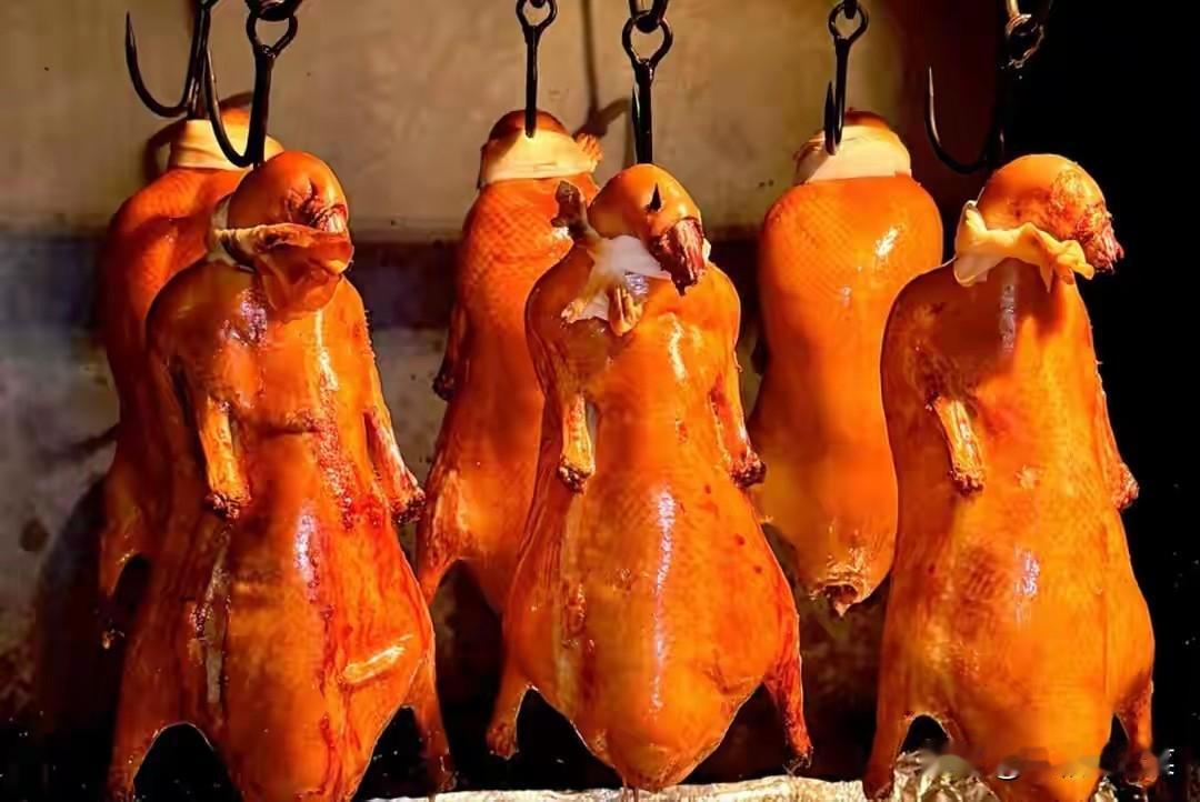 活鸭120元，做成烤鸭25元！利润还有36%，得知原因后：敢放心吃了

这个价格