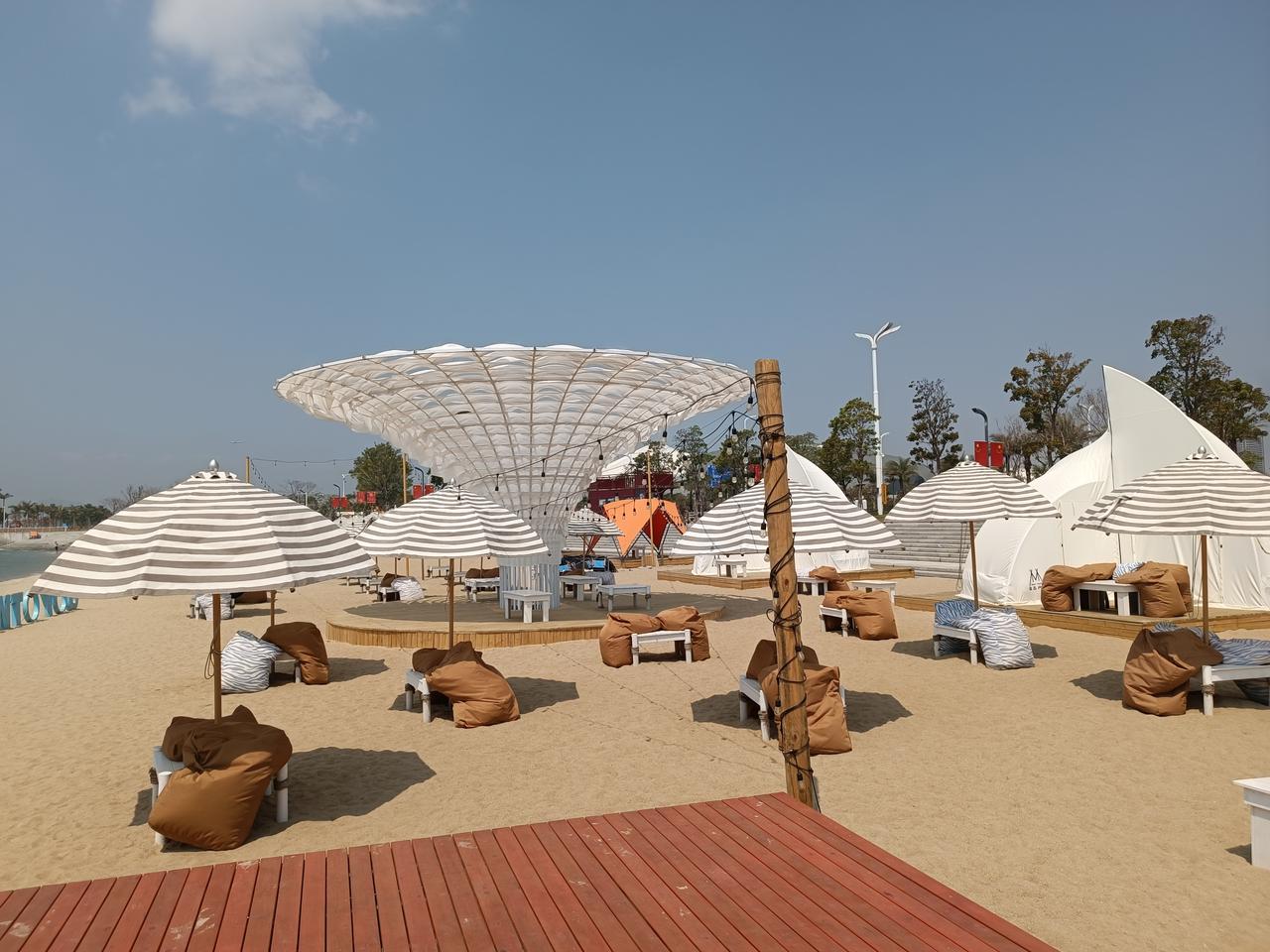 春日荻花洲
在厦门市翔安区的“厦门奥林匹克体育中心”和“厦门国际博览中心”靠海一