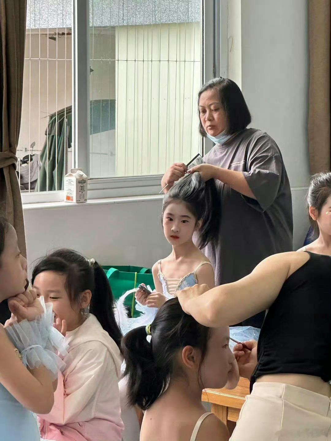 有些小朋友 生来就是刘亦菲 小朋友的社交不谈感情全是事情