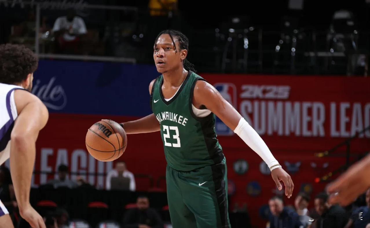 Woj：泰泰华盛顿双向合同签约太阳 ​​​