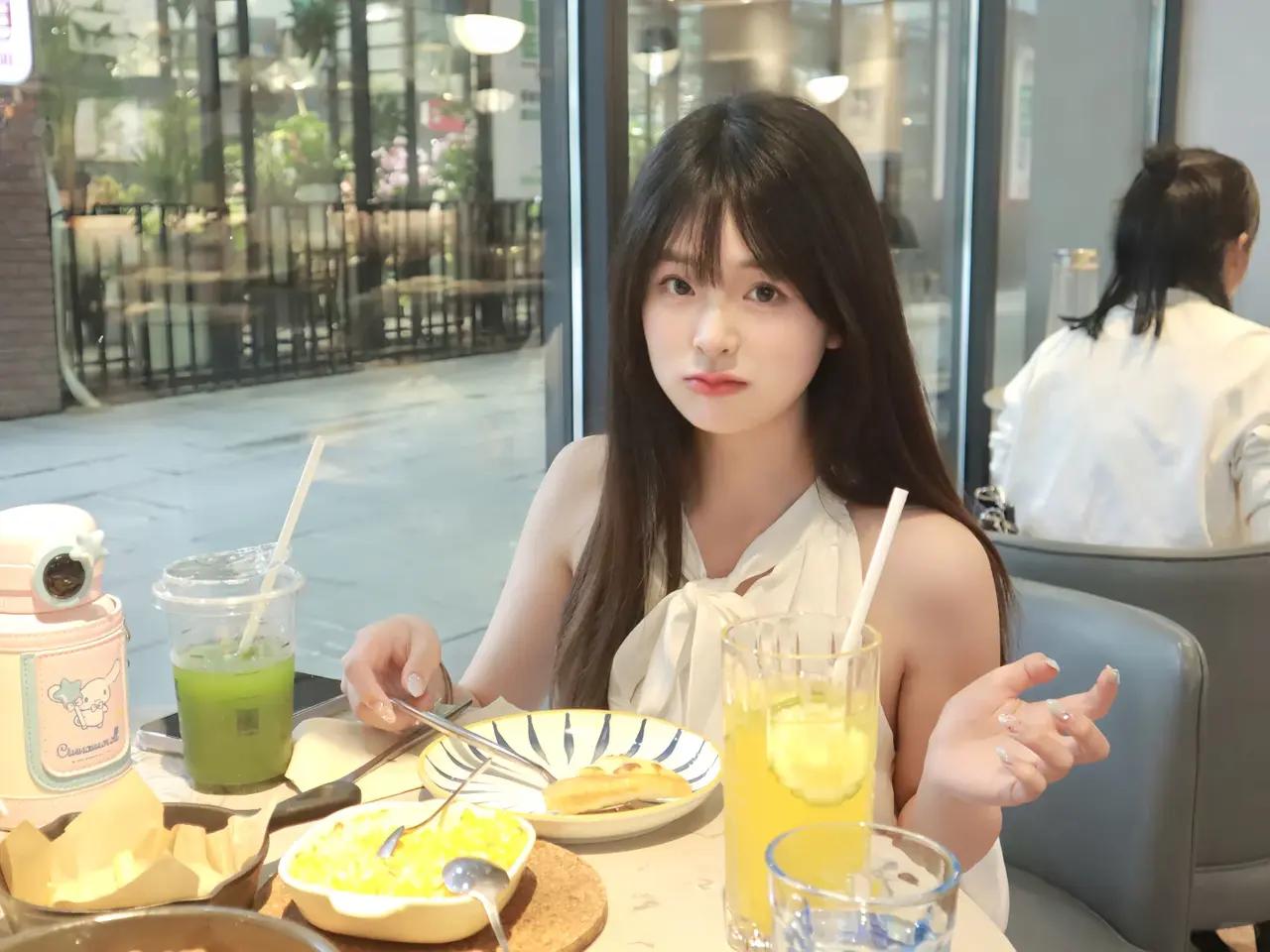 如果吻她一下会穷三年，但你愿意吗