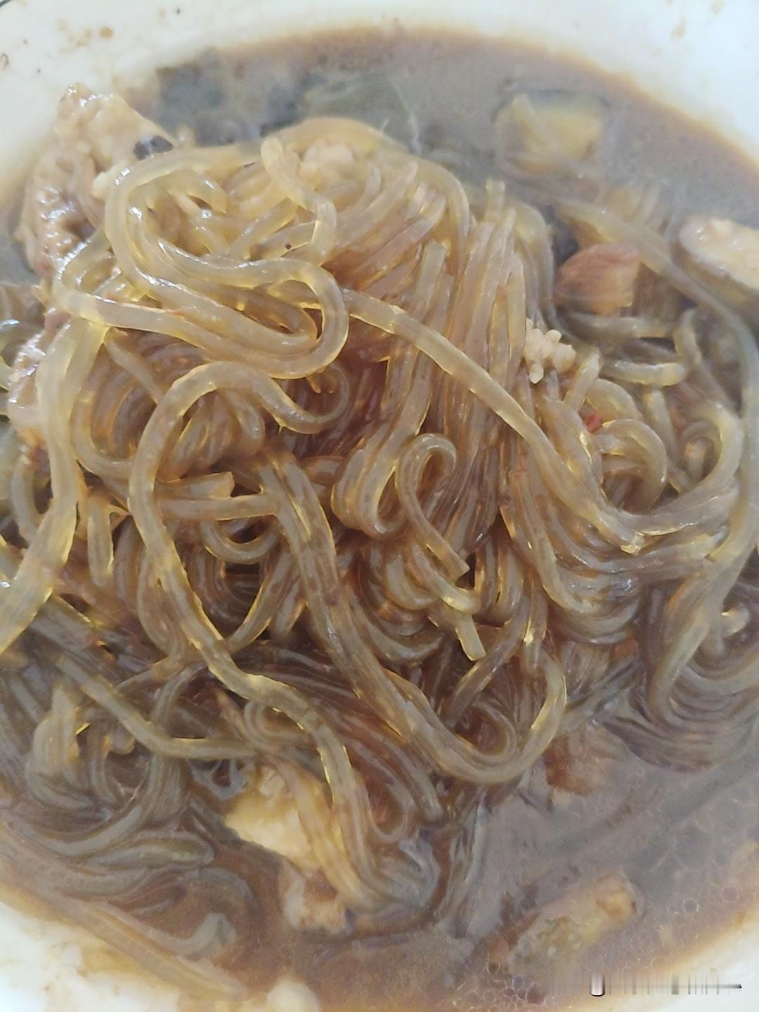2026.6.22  星期一
河北中考第二天。六点吃了一片优甲乐，开始做饭。
今