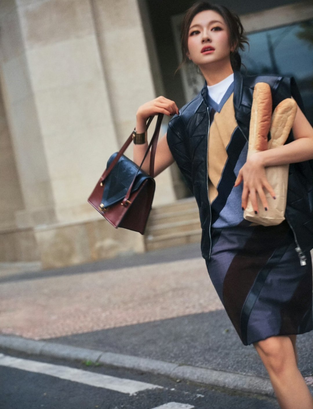 啊啊啊啊啊啊都市丽人李兰迪闪耀成都！好有范儿的“蓝”迪