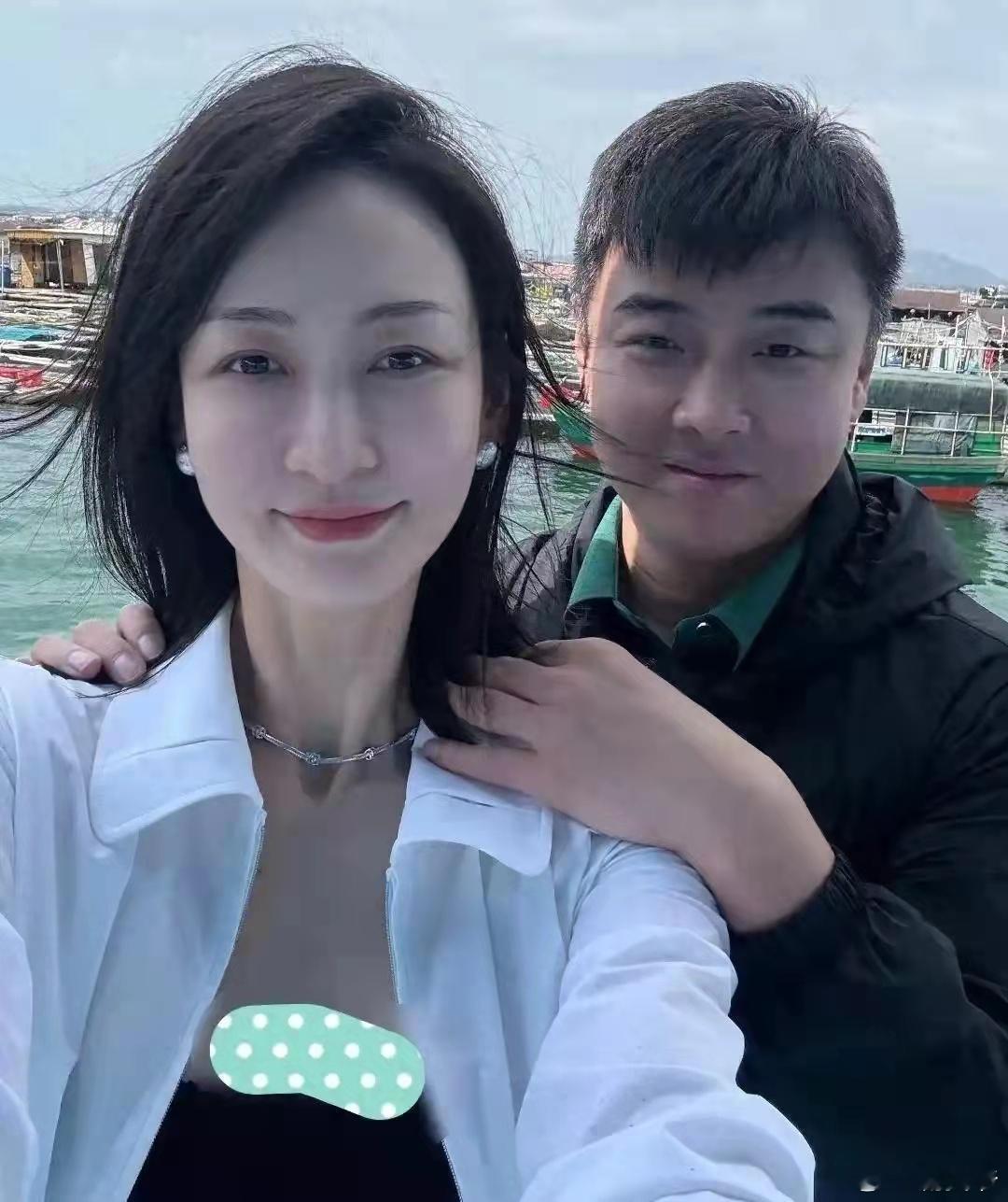 王皓老婆38岁生日，大儿子为妈妈买蛋糕，闫博雅亲吻俩娃超有爱！ ​​​