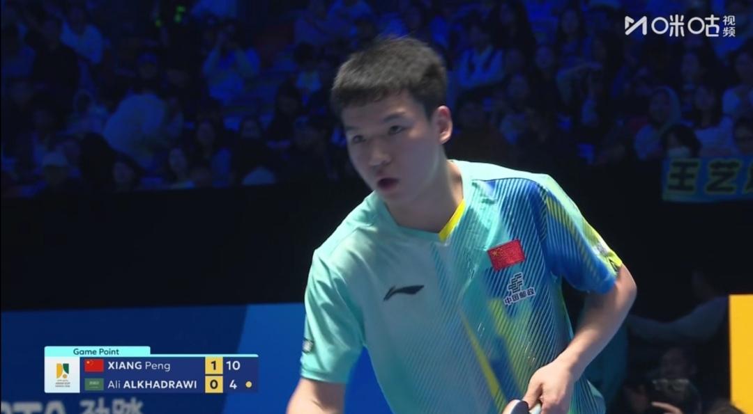 向鹏小组赛三场全胜，小组第一晋级16强淘汰赛！

乒乓球亚洲杯小组循环赛第三日，