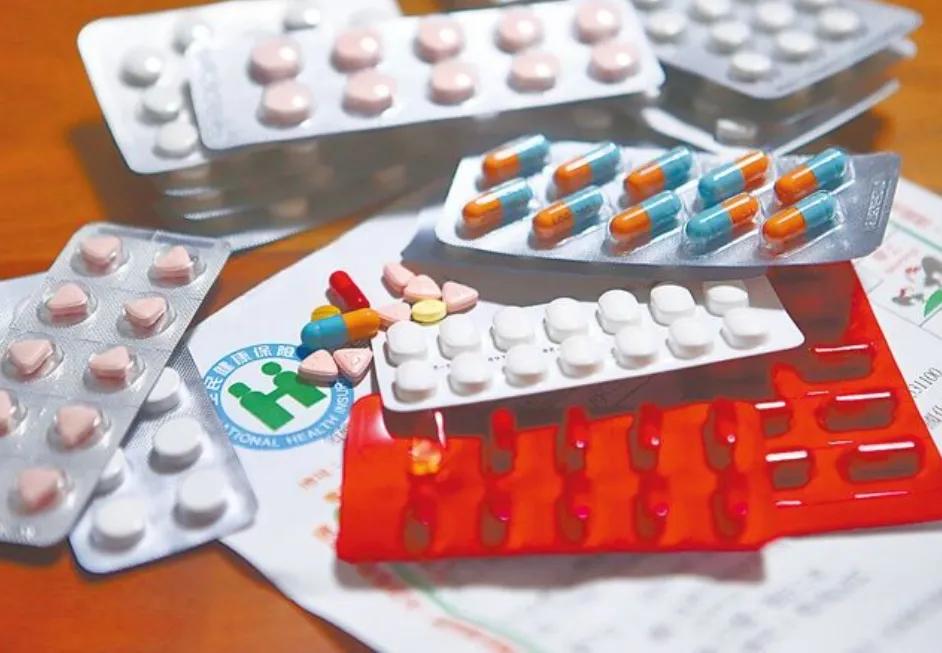 特朗普签署行政令：对进口药品征收最高100%关税

4月3日美国总统特朗普签署行