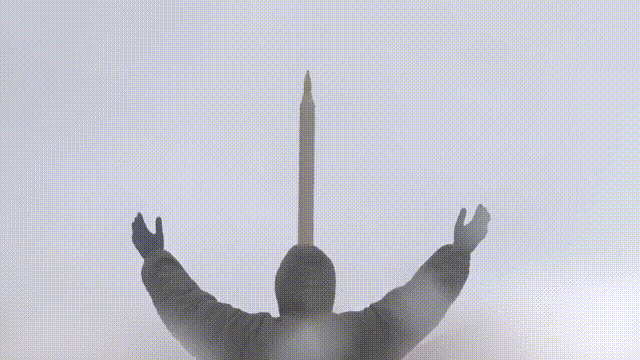 央视新闻报道称，当地时间4月2日，据伊朗方面消息，在美国总统特朗普声称摧毁了伊朗