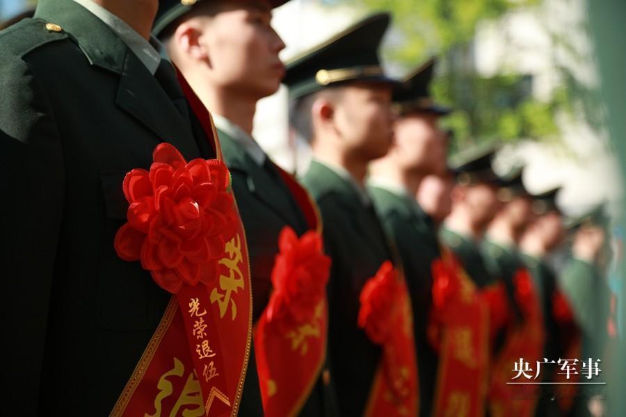 退役军人优待证在上海刷不进地铁，这事属实。 不是上海不尊重老兵，是《退役军人保障