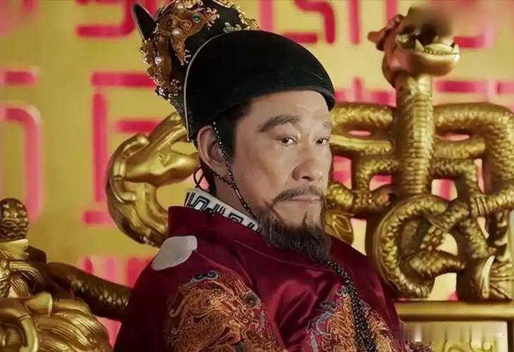 1423年，朱棣病重。他的三子朱高燧，趁四下无人，从怀里掏出事先准备好的毒药，掺