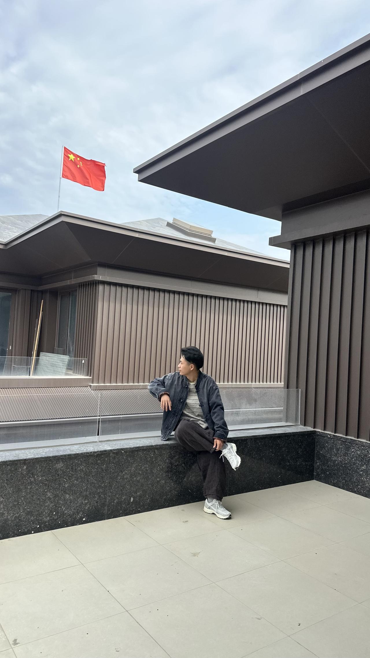 三足鼎立 双拼轻奢建筑幕墙外立面 自建房