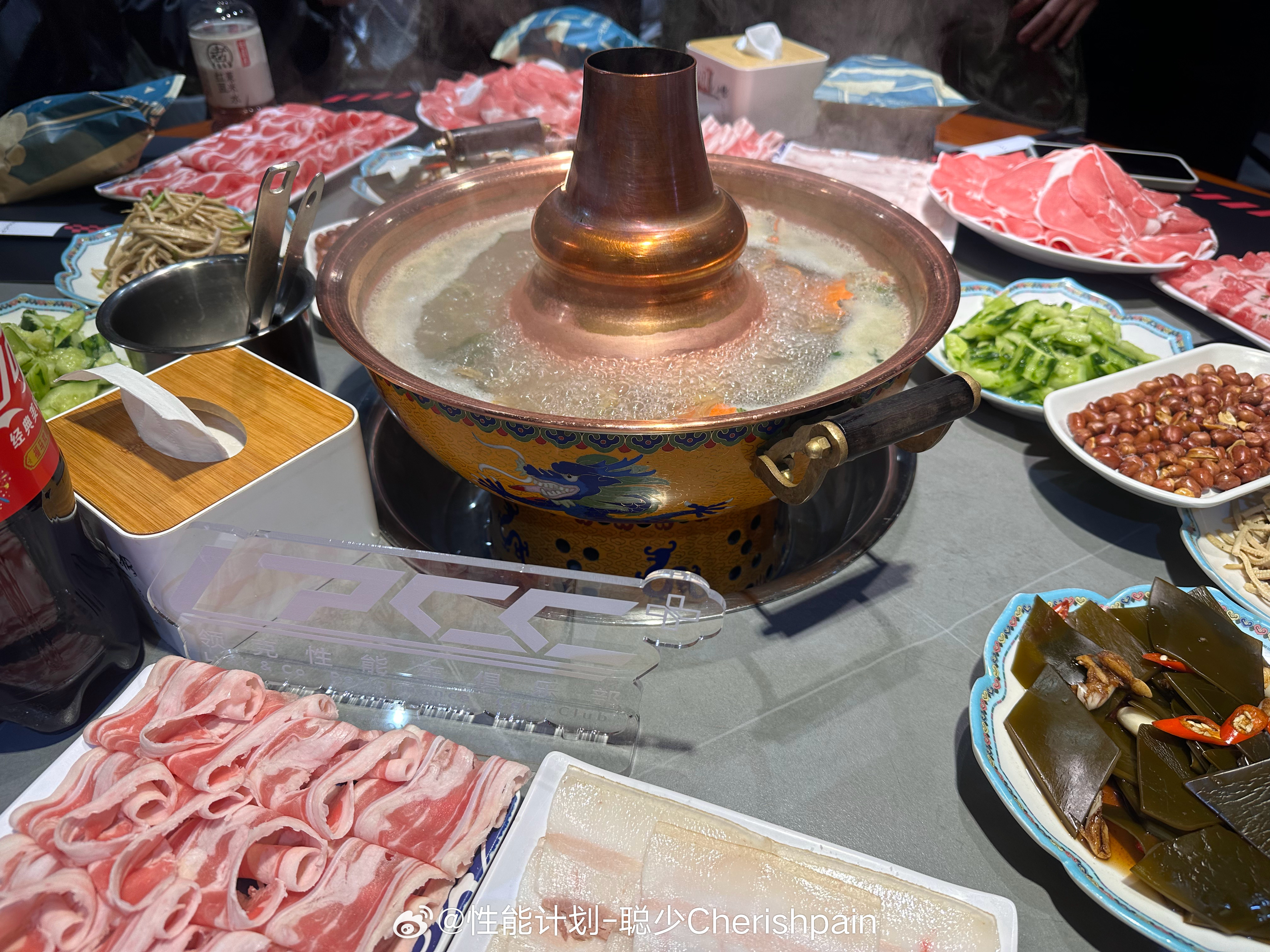 马萨一口 河北改良版火锅，安逸哦～ 