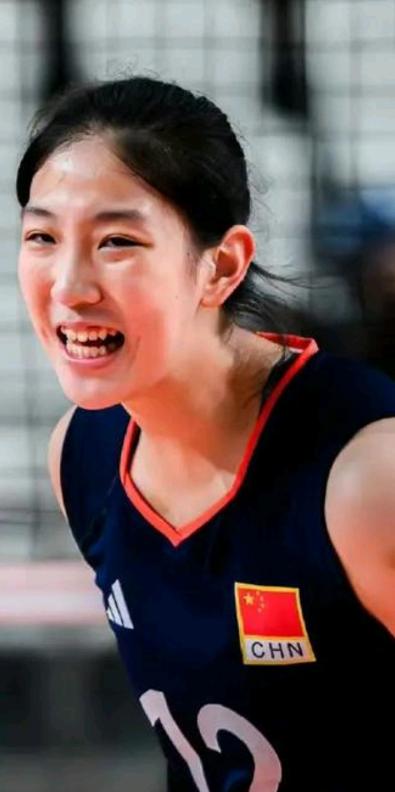 女排世锦赛首轮 明早迎战菲律宾

这场球最值得关注的，不是中国U17女排能赢几局