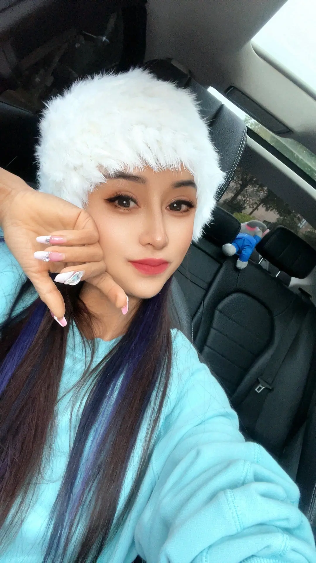 “七号就立冬了，有人在等冬天的第一杯奶茶，有人在等冬天的第一顿火锅，还...