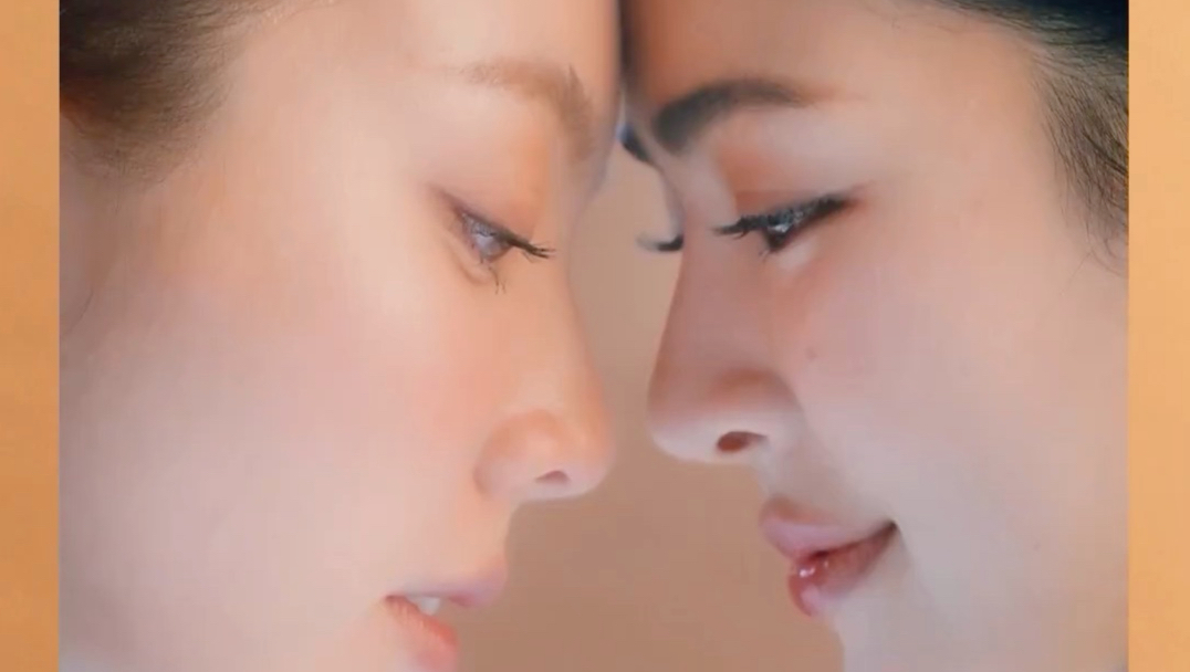 腹黑钓系年上1×单纯女大0 《总爱请客吃饭的漂亮姐姐》第八十一章专栏 · 总爱请
