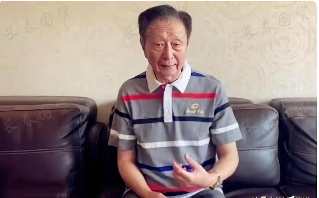 宋老师是我们这一代人的美好回忆，至今耳边仍回响着他在女排首夺世界怀时充滿激情的声