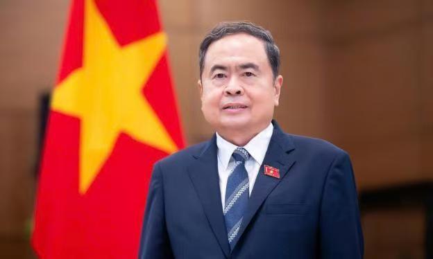 不简单！陈青敏就任越南国会主席之后，首次访华。

今天（10月11日）上午，越南