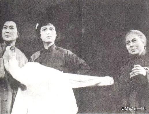 范瑞娟 徐玉兰的老旦形象
也许越剧界老旦演员太少了，太弱了，也没有一个很明显的老