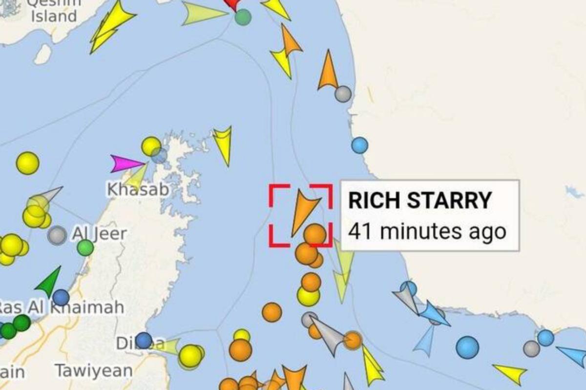 【无视美军禁令，中国油轮闯过霍尔木兹海峡】

当特朗普对霍尔木兹海峡与伊朗海岸线