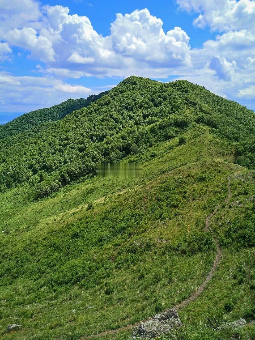 怀来第一高峰大黑峰，景色堪比宫崎骏漫画！