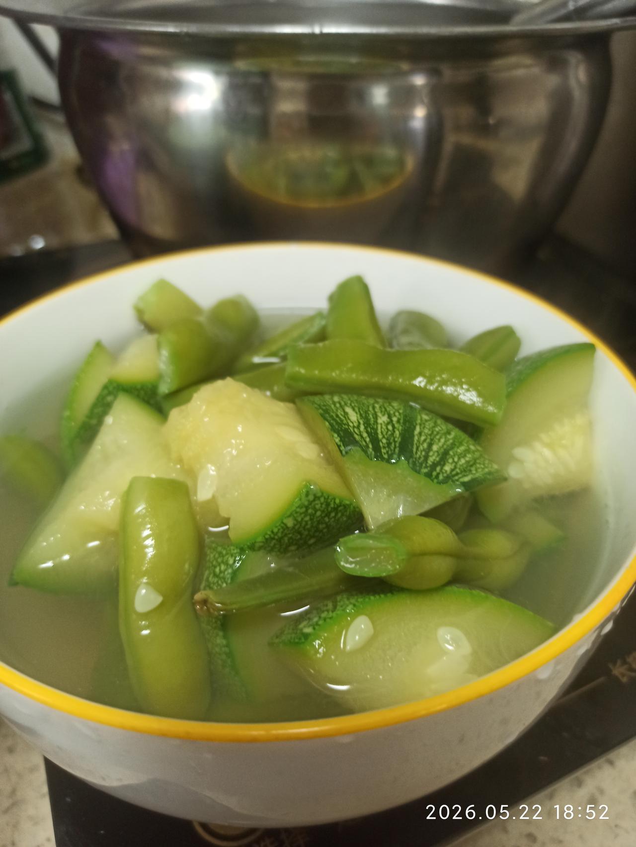 不知不觉间就来到了五月底，入夏后的贵阳前几天还冷得要穿棉衣，转瞬间又突然来一波高