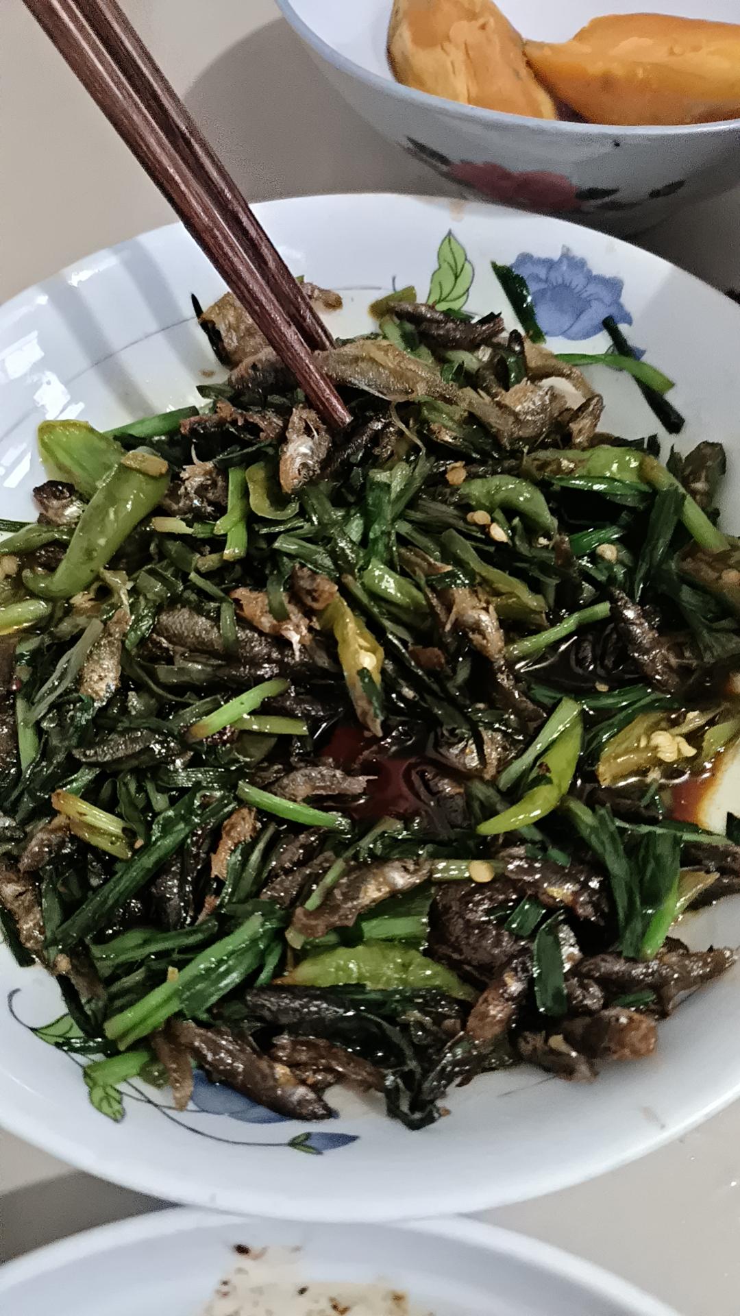 长沙一周晴雨交替伴降温，立冬前需防燥保暖
 
长沙未来一周天气“晴雨切换”频繁，