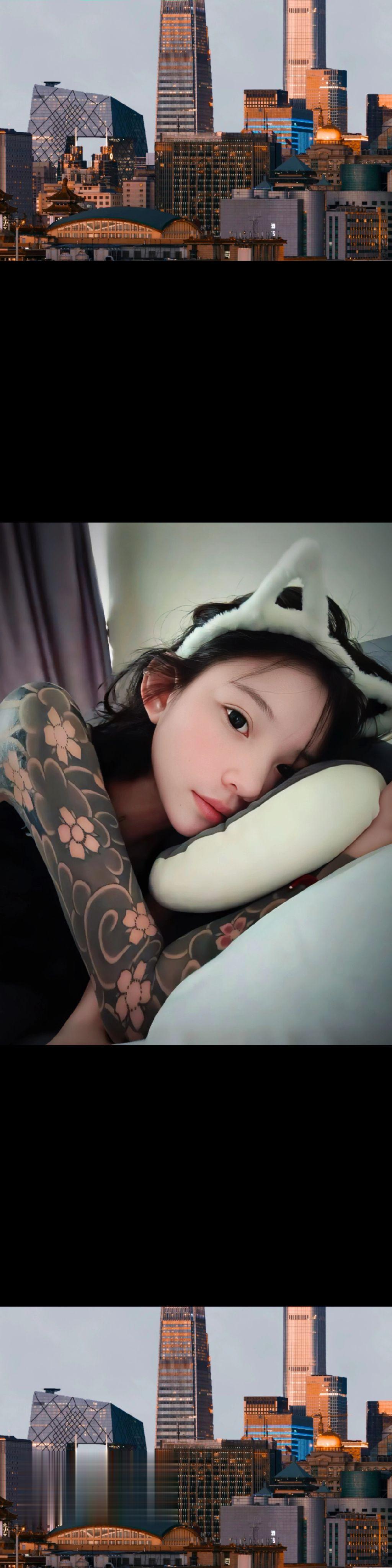 眼看你 看着我 看得那么暧昧