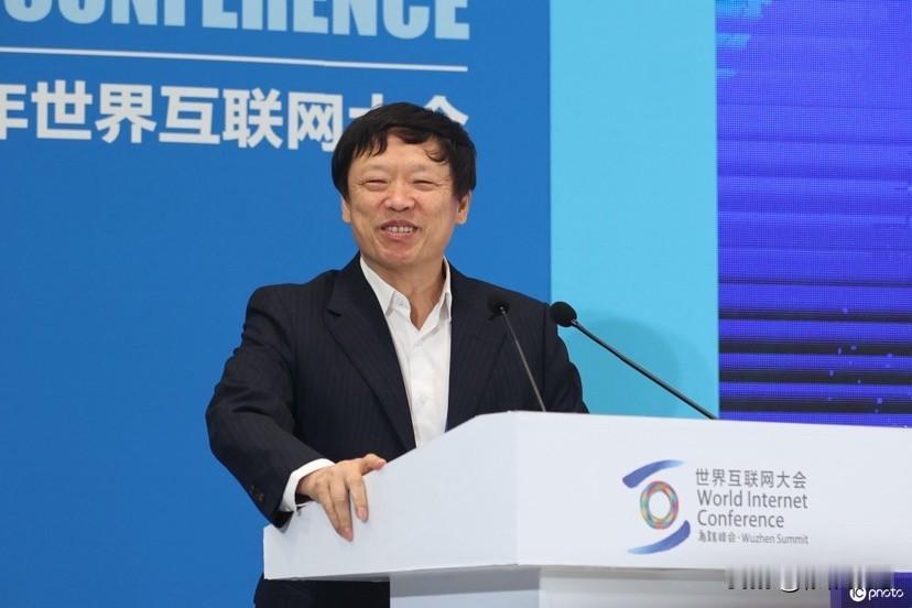 有人说反对降低英语权重的多数是精英阶层，很像明朝东林党重生于当代，他们正义凛然的