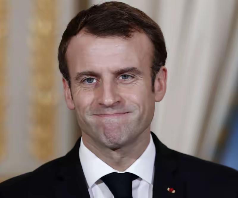 谁也没料到，马克龙刚带着价值百亿的合作协议离开中国，转身就变脸放狠话——“不改善