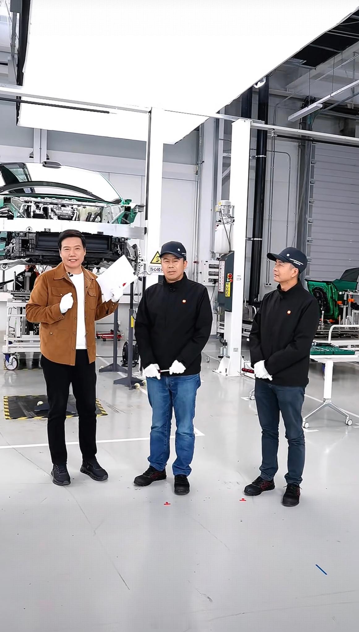 博士给大家介绍小米的底盘，这些小黑子能听懂吗