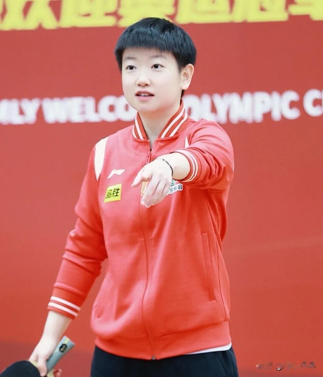 马琳带着他的两大王牌来了
孙颖莎，王曼昱校园行
海产在师范附中和师生们进行了可爱