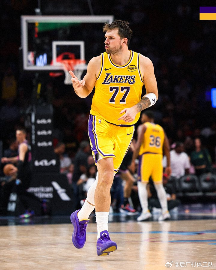 热火球迷高喊东契奇MVP 东契奇两战砍100分   主场球迷倒戈！最后东契奇罚球