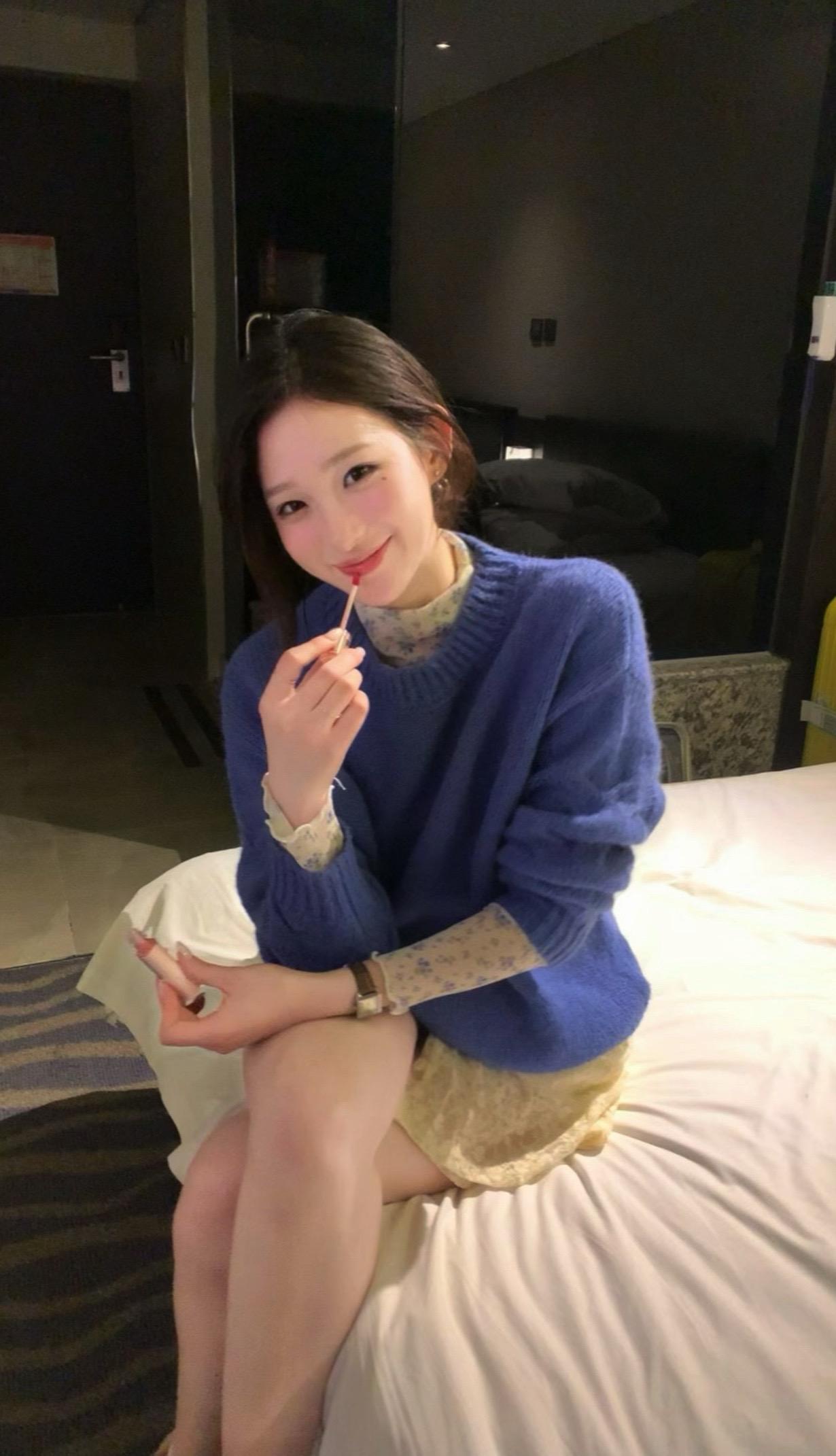 不许再翘你的二郎腿